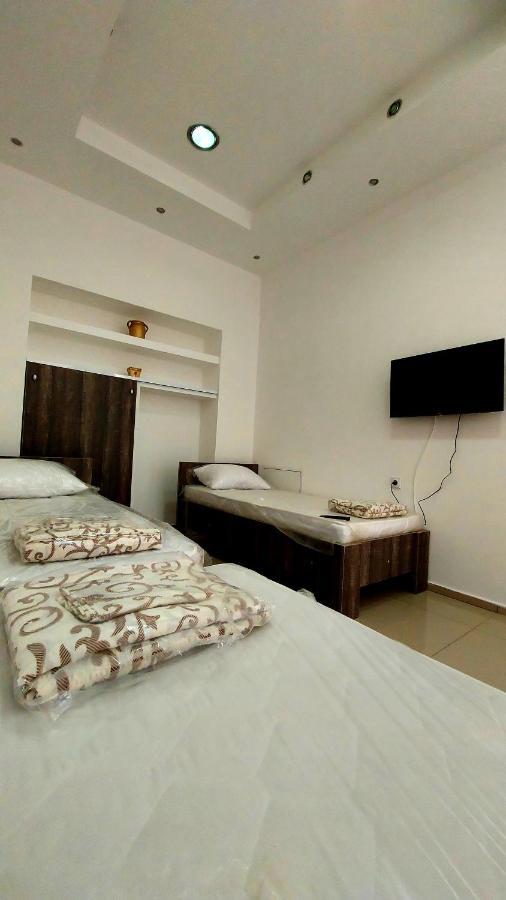 Apartman Mladenovic Apartment ซาเยชาร์ ภายนอก รูปภาพ