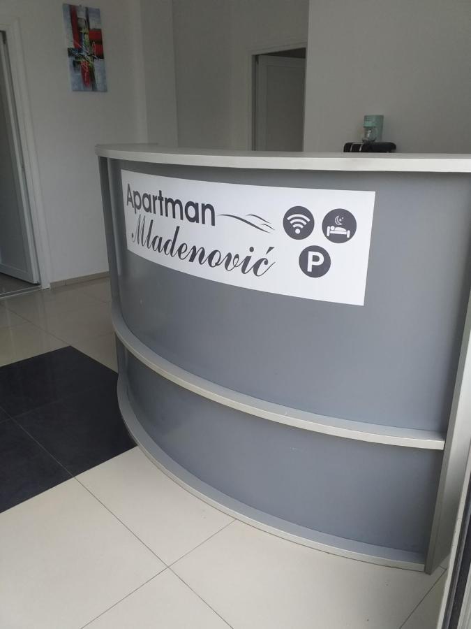 Apartman Mladenovic Apartment ซาเยชาร์ ภายนอก รูปภาพ